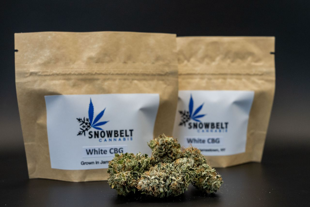 White CBG SL Indica-Hybrid Craft Hemp Flower